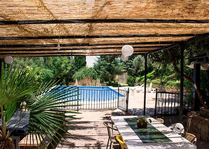 La Casa De La Piscina,Ideal Para Familias Y Grupos