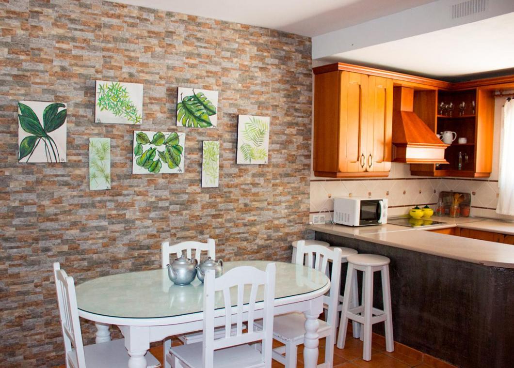 La Casa De La Piscina,ideal Familias Y Grupos Country house